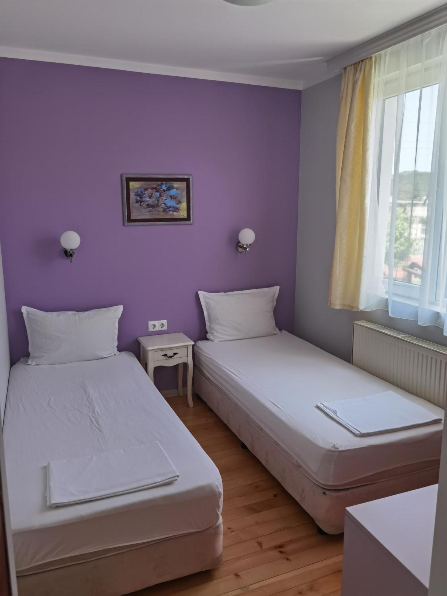 Mira Guest House Dobrinisjte Rom bilde